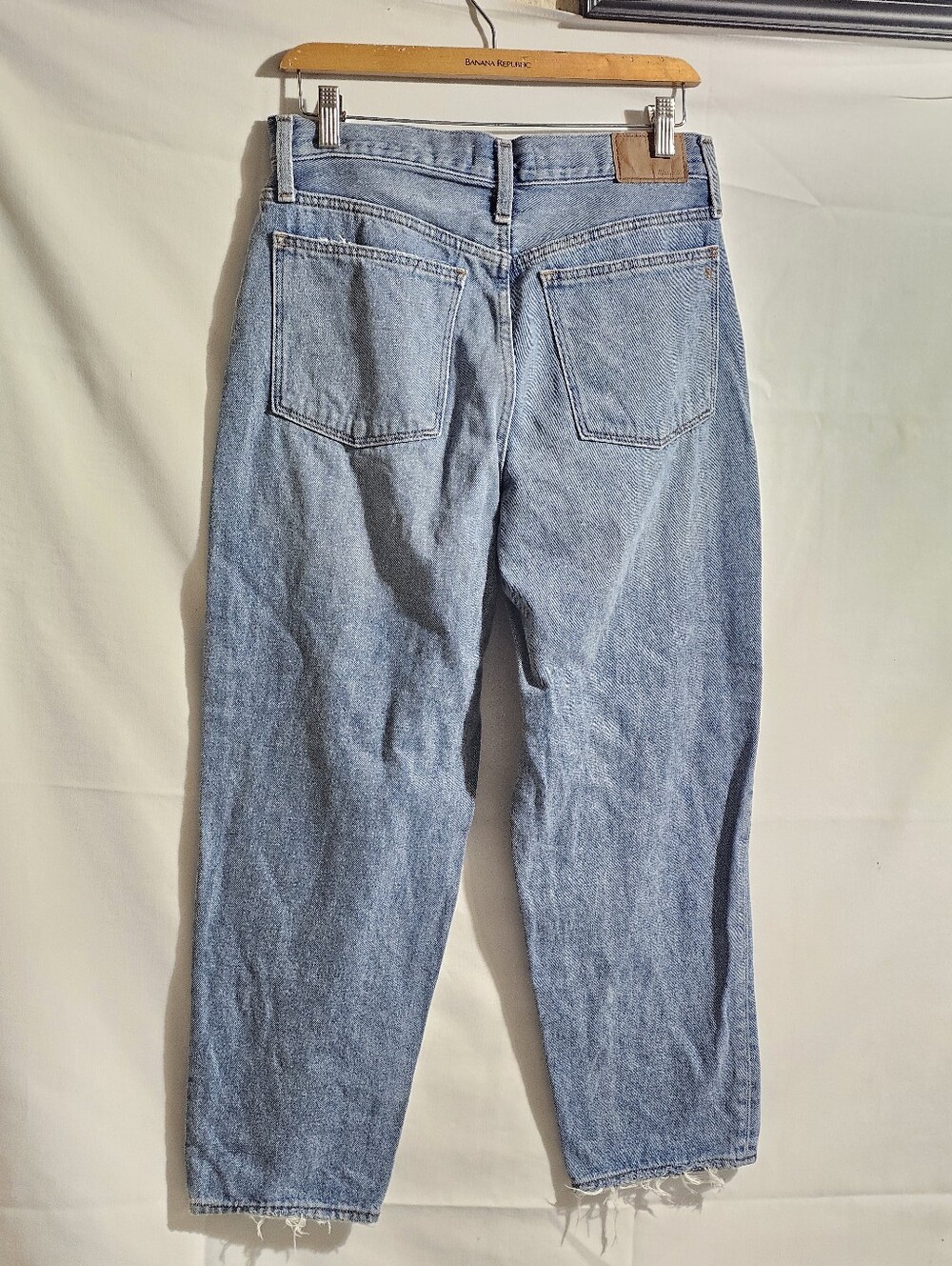 Madewell Petite Baggy Tapered Jeans in Whitwell Wash Size 27 Petite - Picture 7 of 12